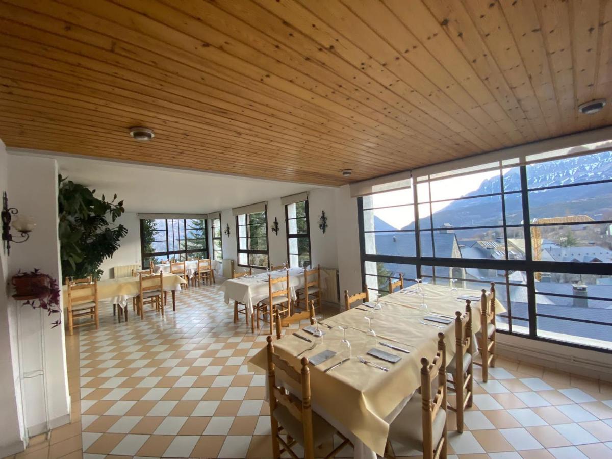 Hotel Mariana Tramacastilla de Tena Dış mekan fotoğraf